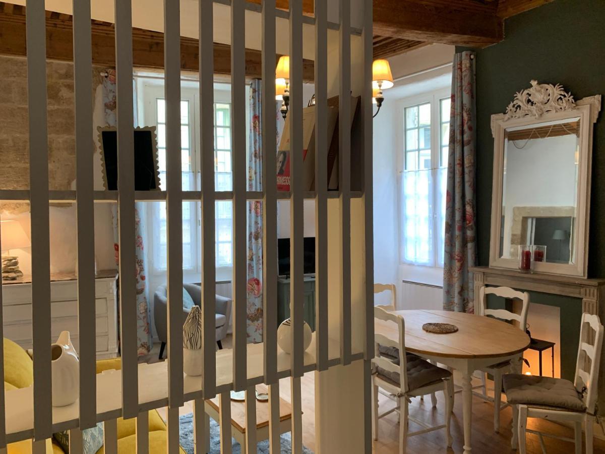 Appartement De Charme Dans Le Coeur Historique D'于泽斯 外观 照片
