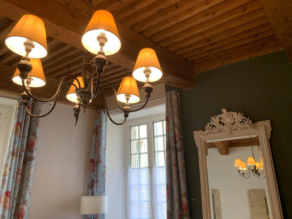 Appartement De Charme Dans Le Coeur Historique D'于泽斯 外观 照片