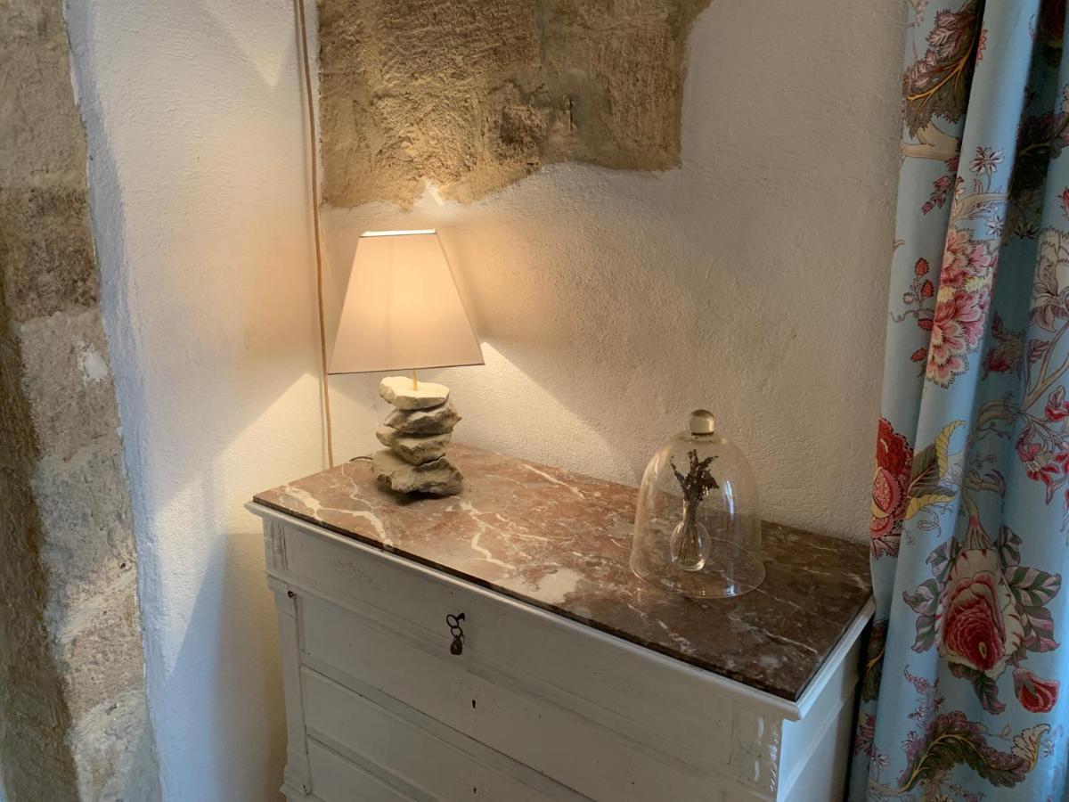 Appartement De Charme Dans Le Coeur Historique D'于泽斯 外观 照片