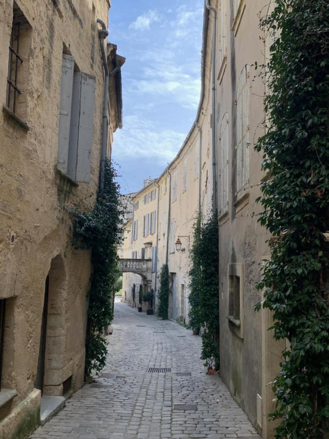 Appartement De Charme Dans Le Coeur Historique D'于泽斯 外观 照片