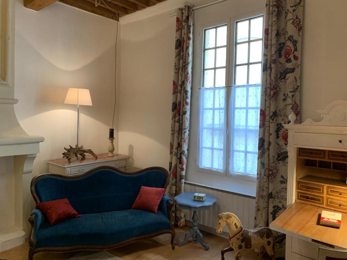 Appartement De Charme Dans Le Coeur Historique D'于泽斯 外观 照片